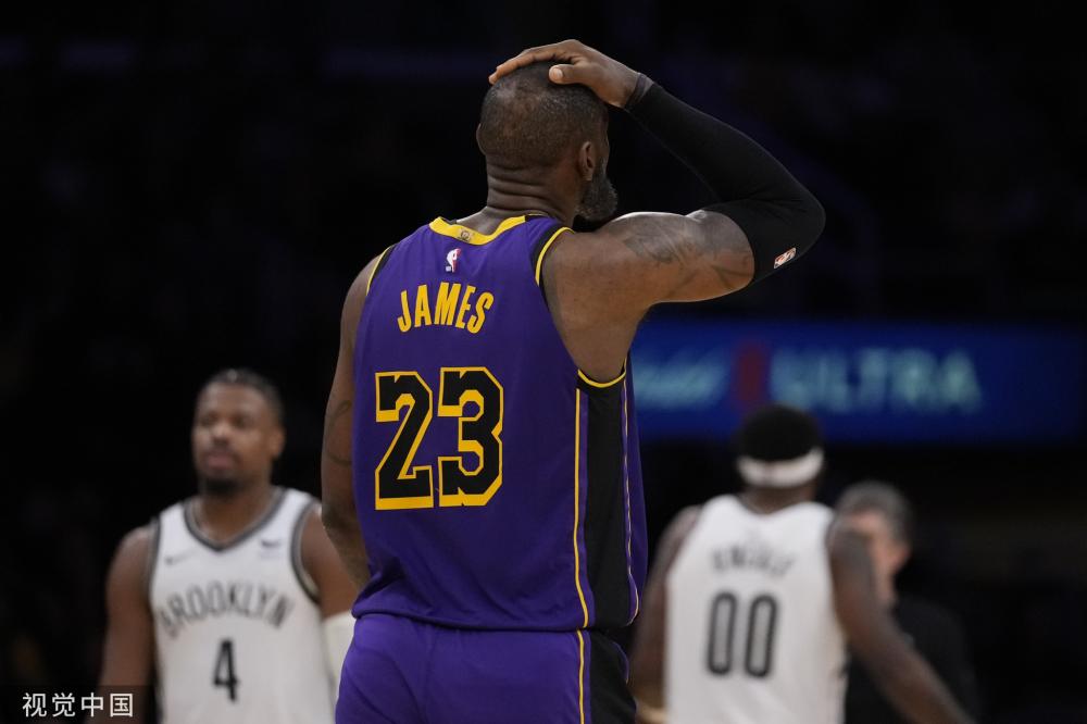 顯得有些令 顯得有些令