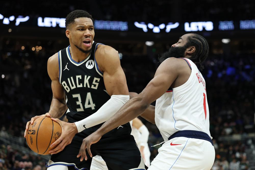 通过其防守 通过其防守