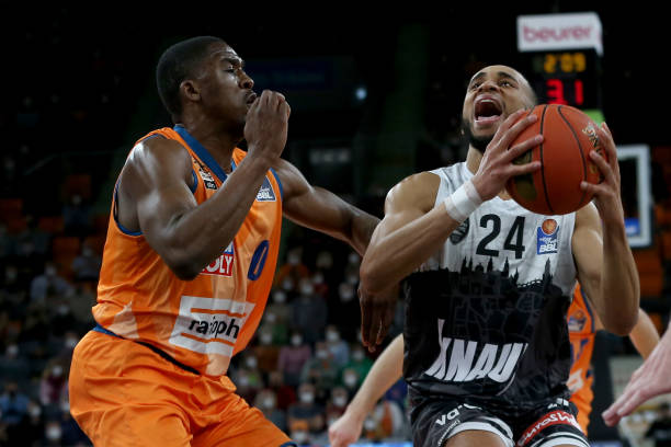 作和战略布 作和战略布