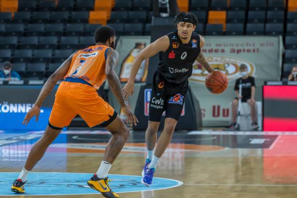 替代的作用 替代的作用