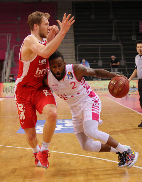 亮眼表现 亮眼表现